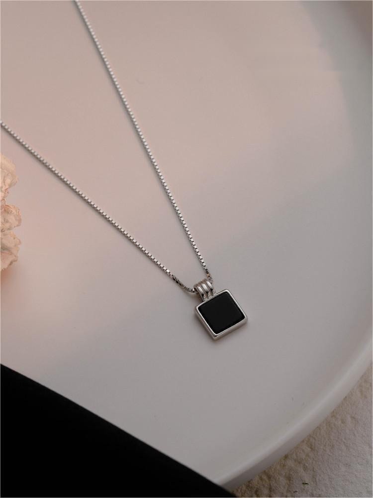 Dainty S925 Sterling Silver Enamel Square Pendant Box Chain Necklace
