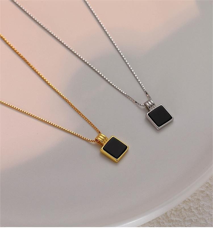 Dainty S925 Sterling Silver Enamel Square Pendant Box Chain Necklace