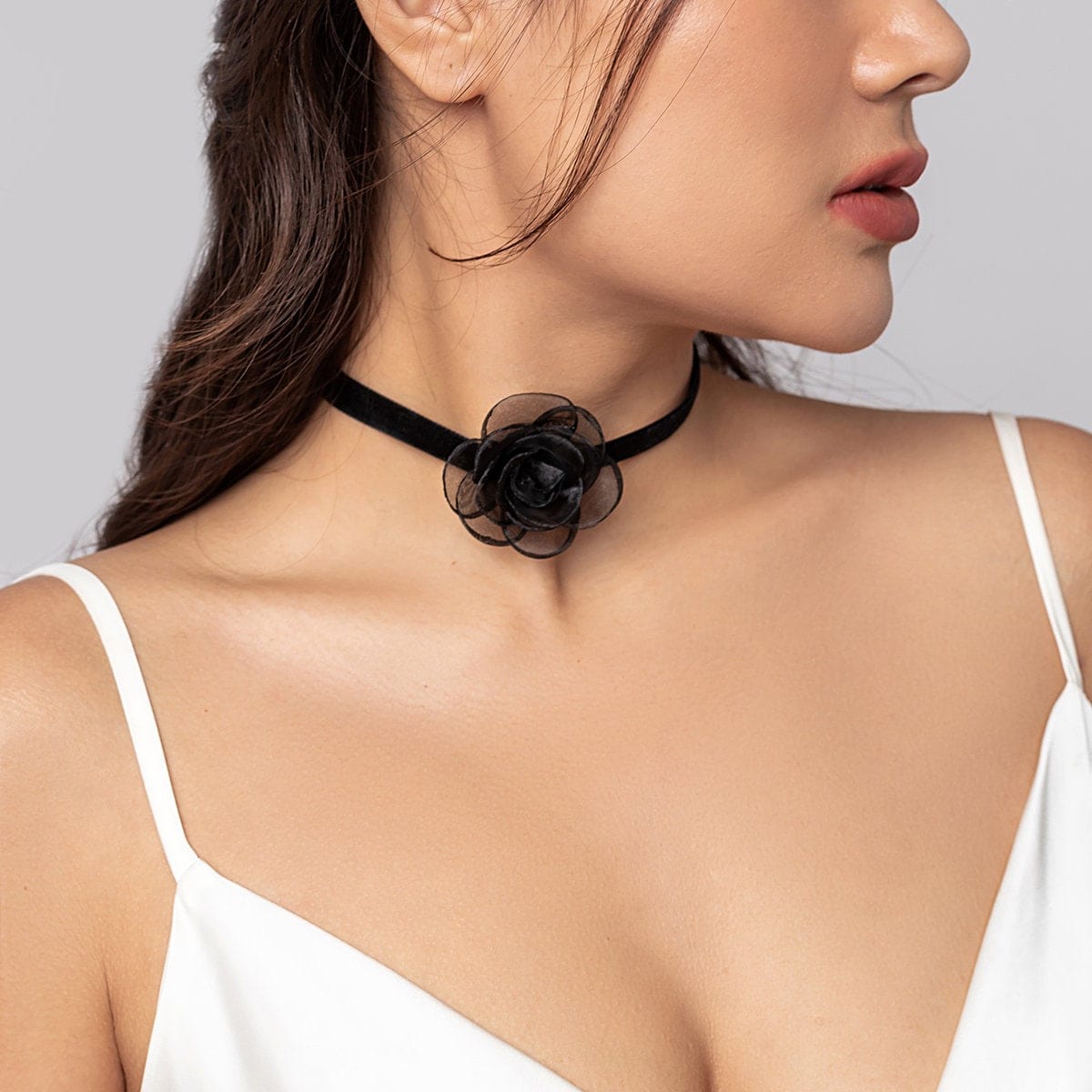 Elegant Grenadine Flower Velvet Collar Choker Necklace